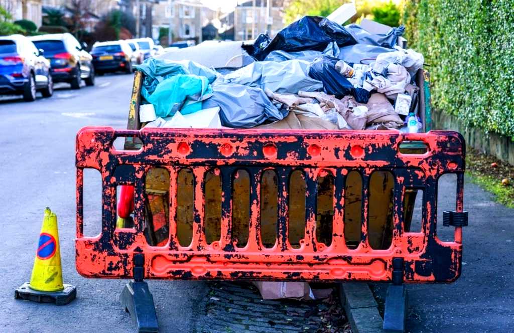 Rubbish Removal Services in Orange End